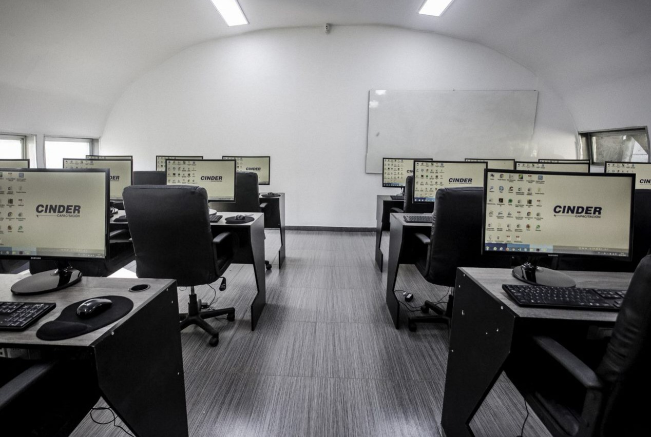 arriendo laboratorio de computacion